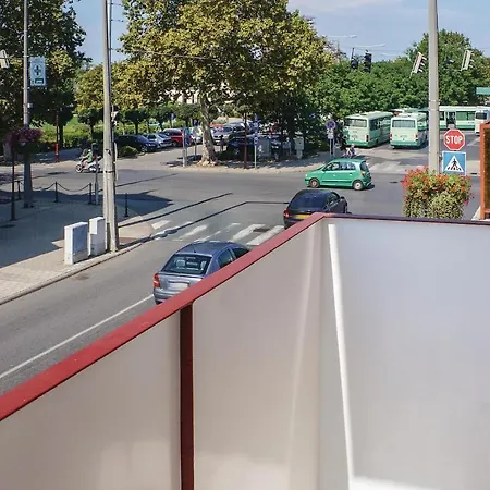 Lejlighed Amazing In W/ 1 Bedrooms Siófok